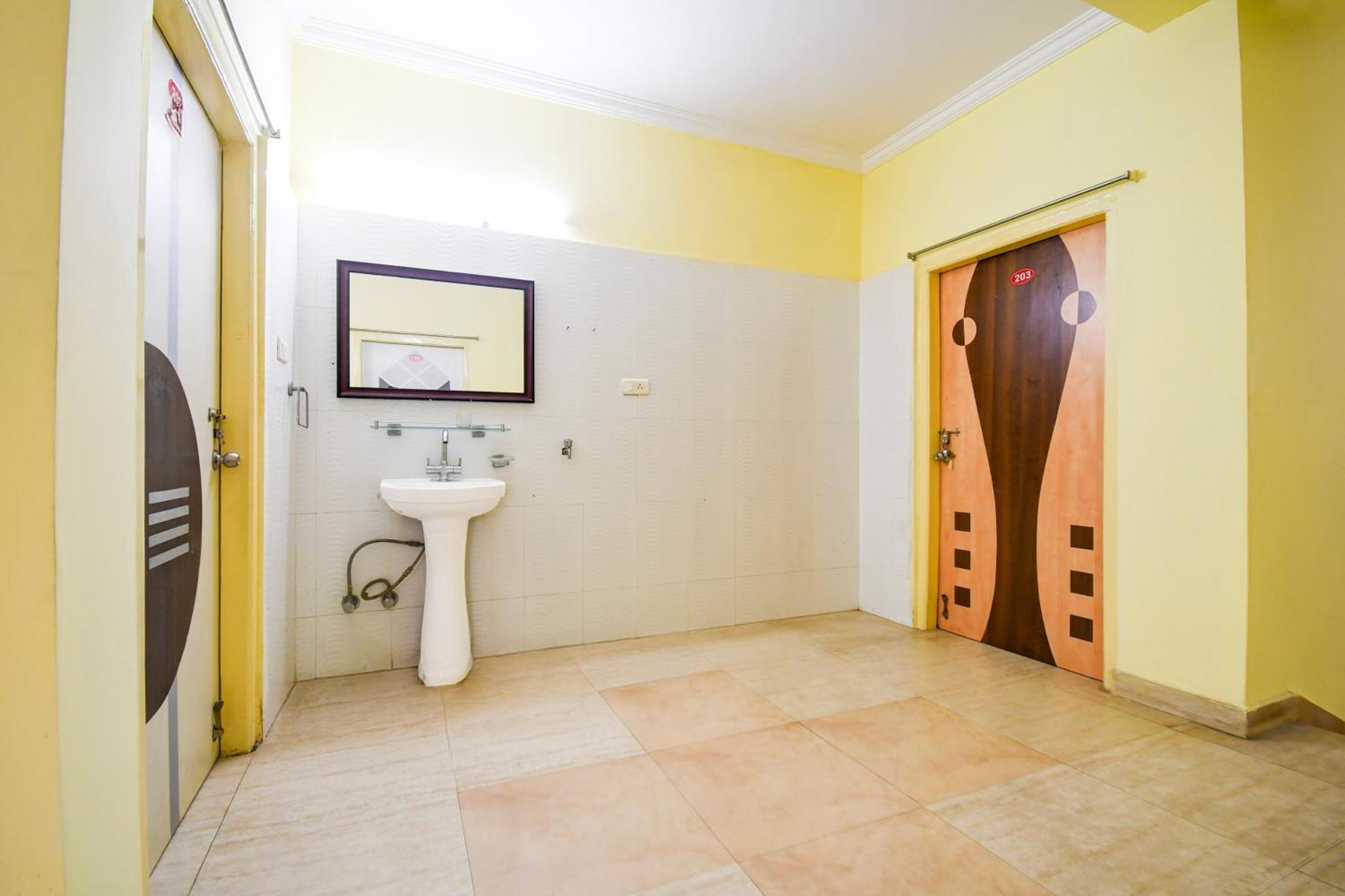 Hotel O Sahoo 3*